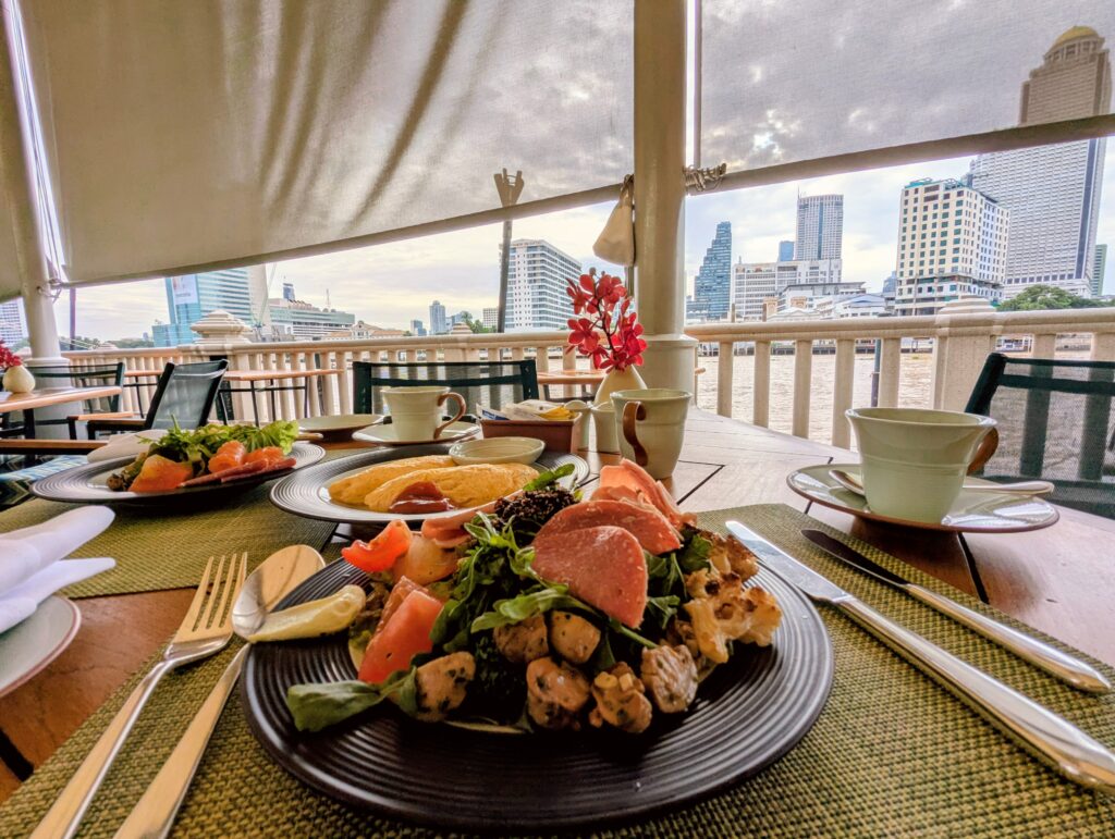 ペニンシュラ・バンコクのThe River Cafe & Terraceでのモーニングビュッフェ
