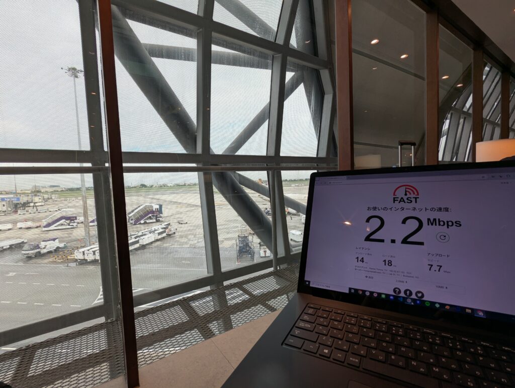 バンコク スワンナプーム空港のキャセイパシフィック航空ラウンジのリラックスエリア