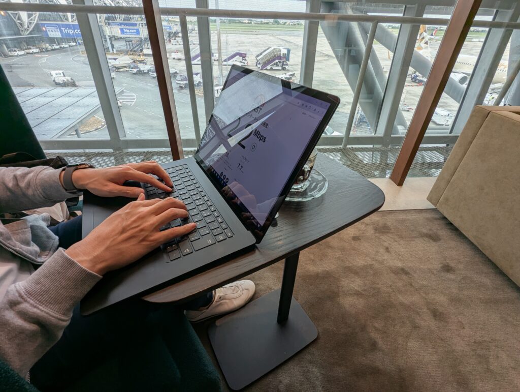バンコク スワンナプーム空港にあるキャセイパシフィック航空のラウンジ